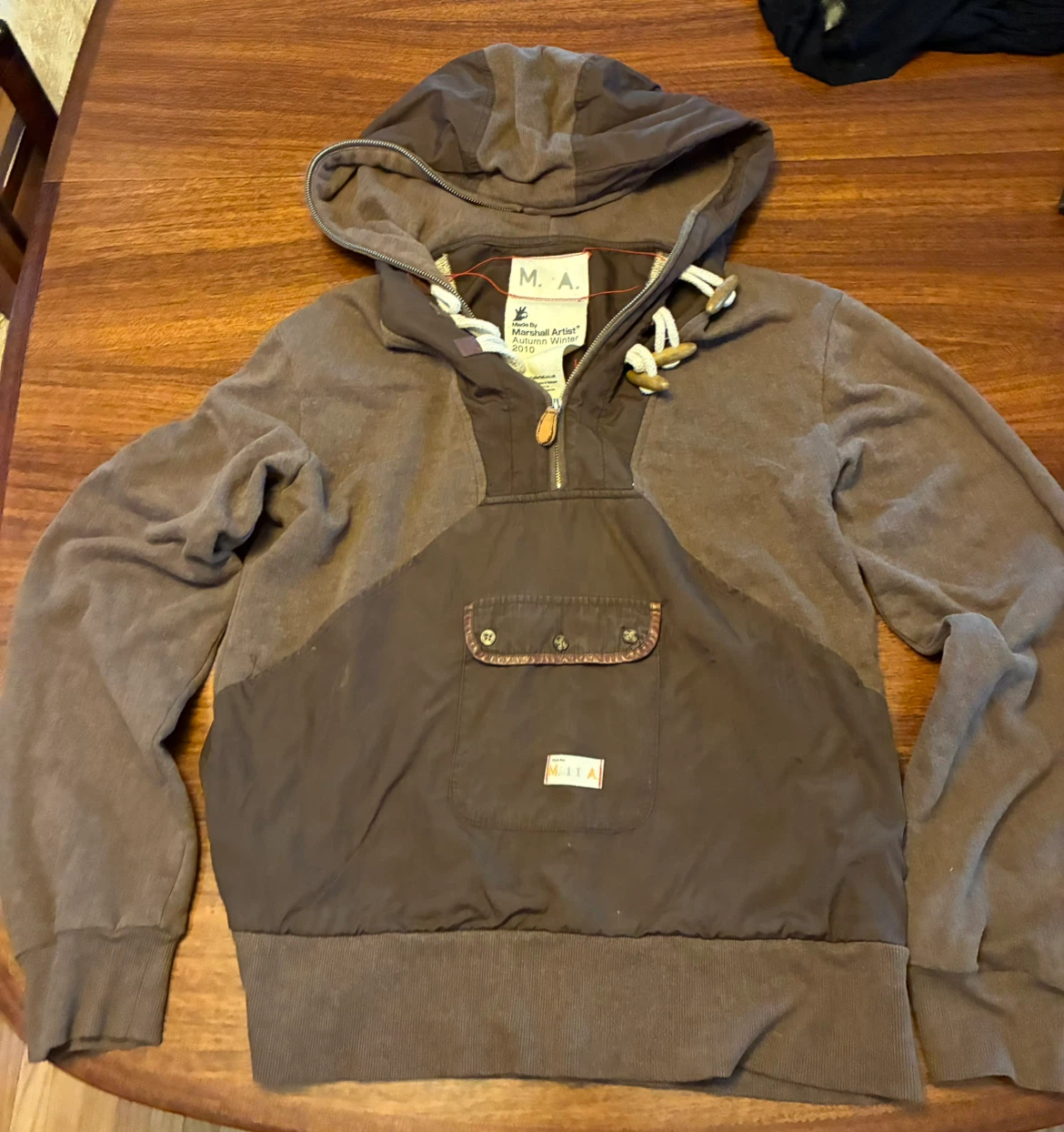 $45 hoodie Archival Marshall Artist Mens Medium mod street