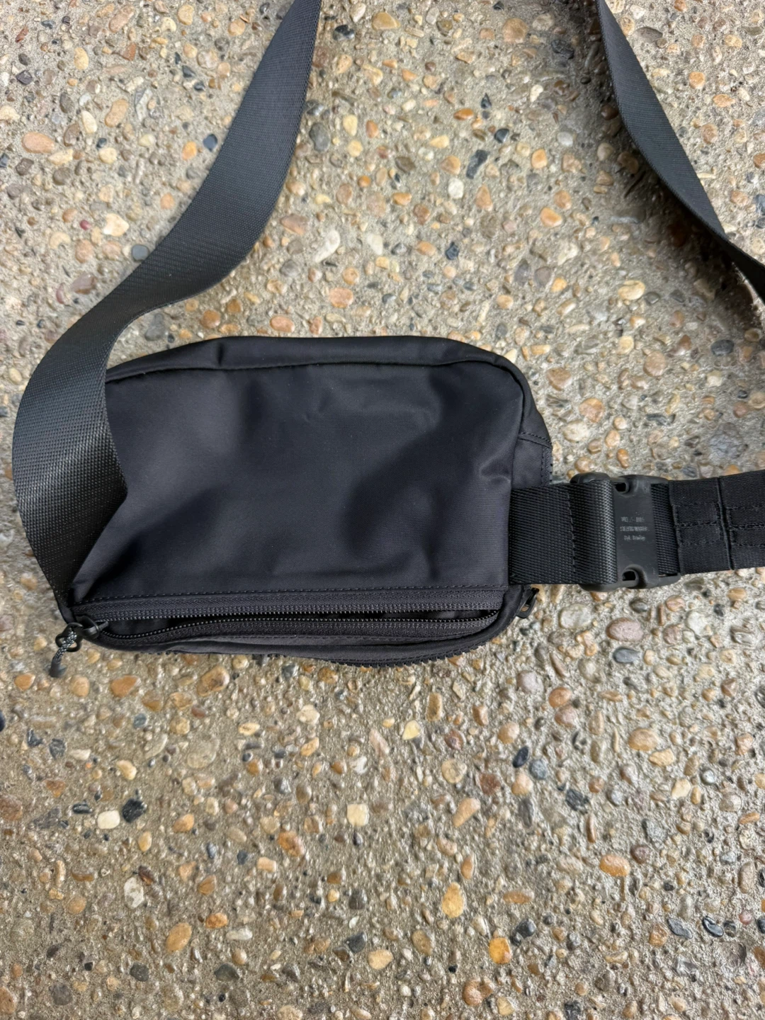 Lululemon Belt Bag - photo 2