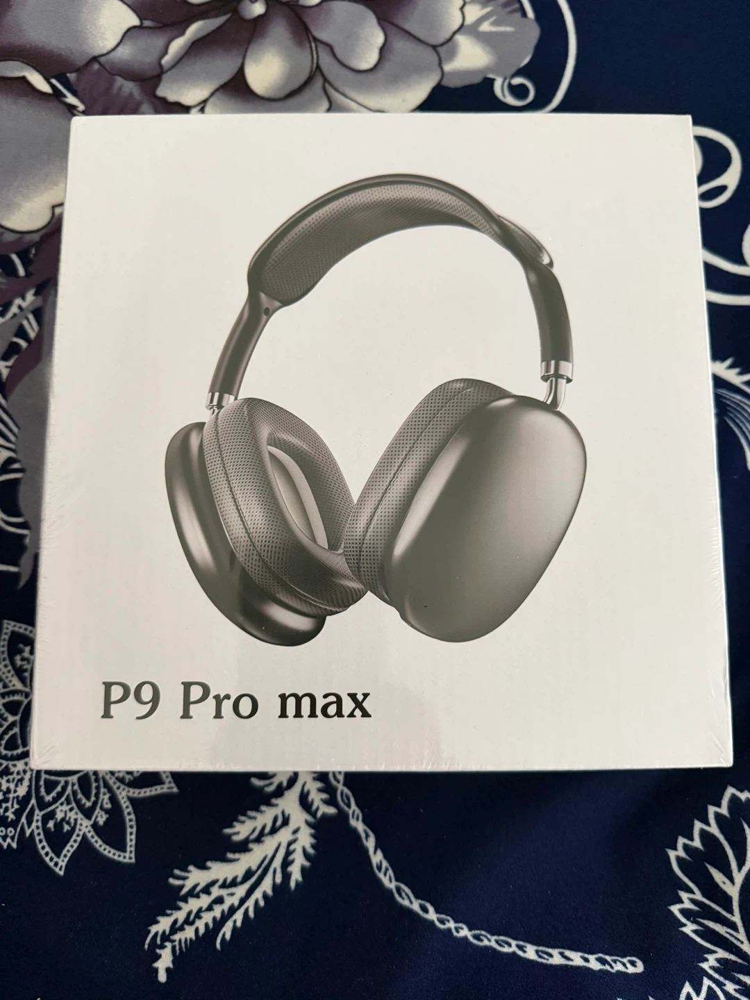 P9 Pro Max Headphones with Free Item - photo 2