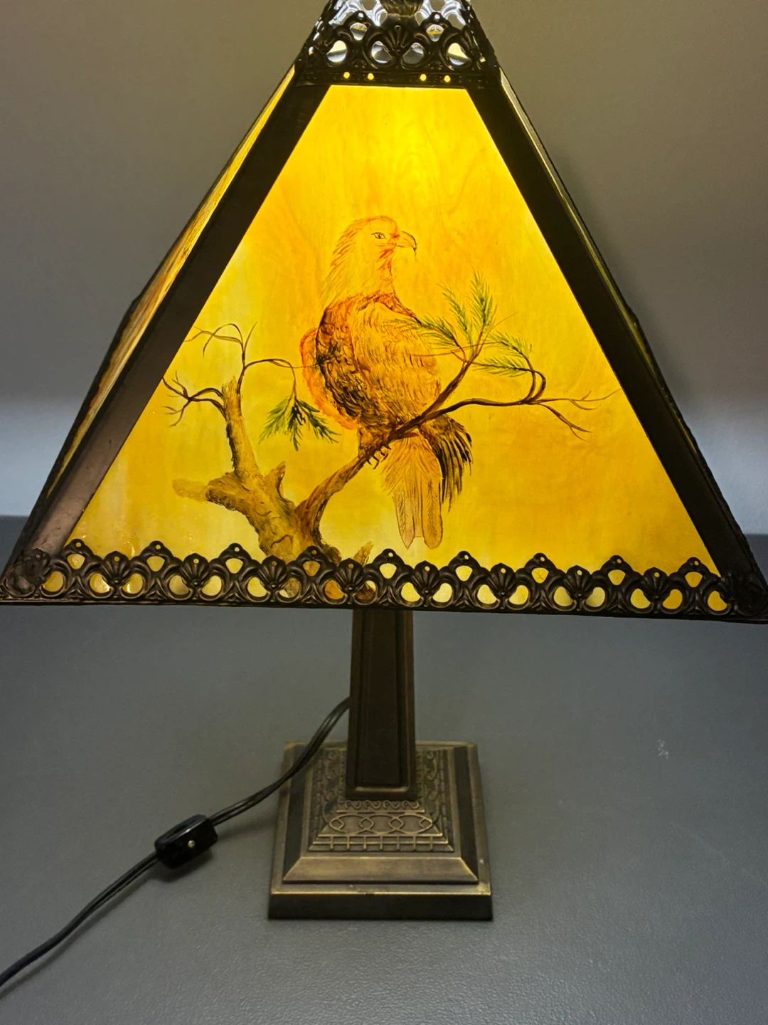 Vintage Arts & Crafts Style Table Lamp with Nature Scenes - photo 5
