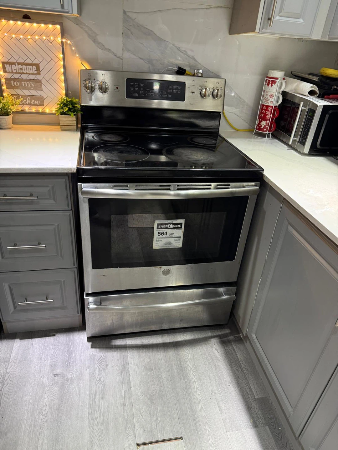 GE Electric Range with Warming Drawer