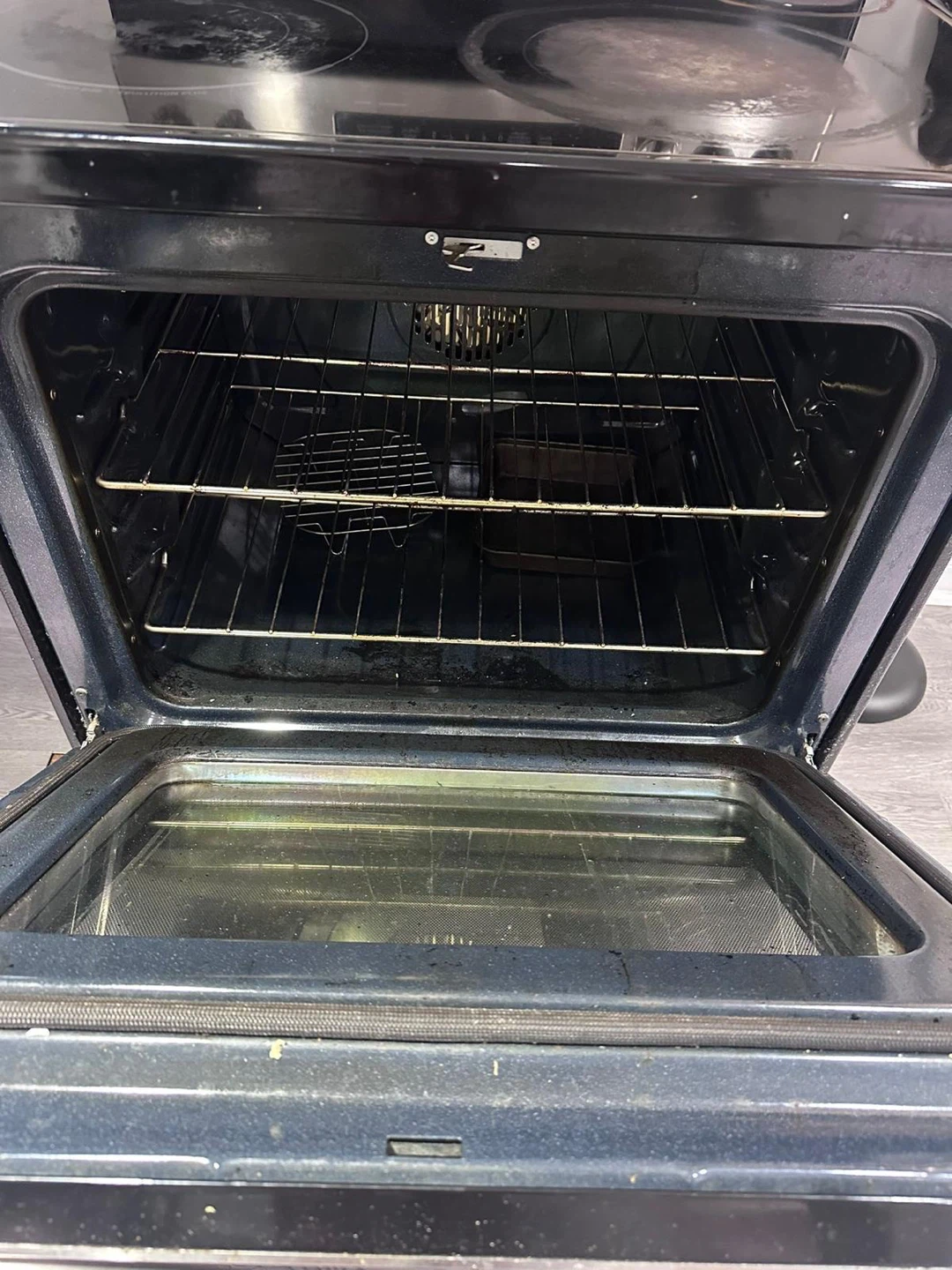 GE Electric Range with Warming Drawer - photo 4
