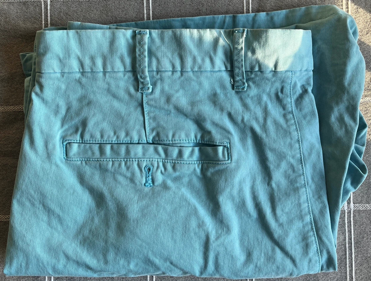 GAP 8" Shorts Size 36