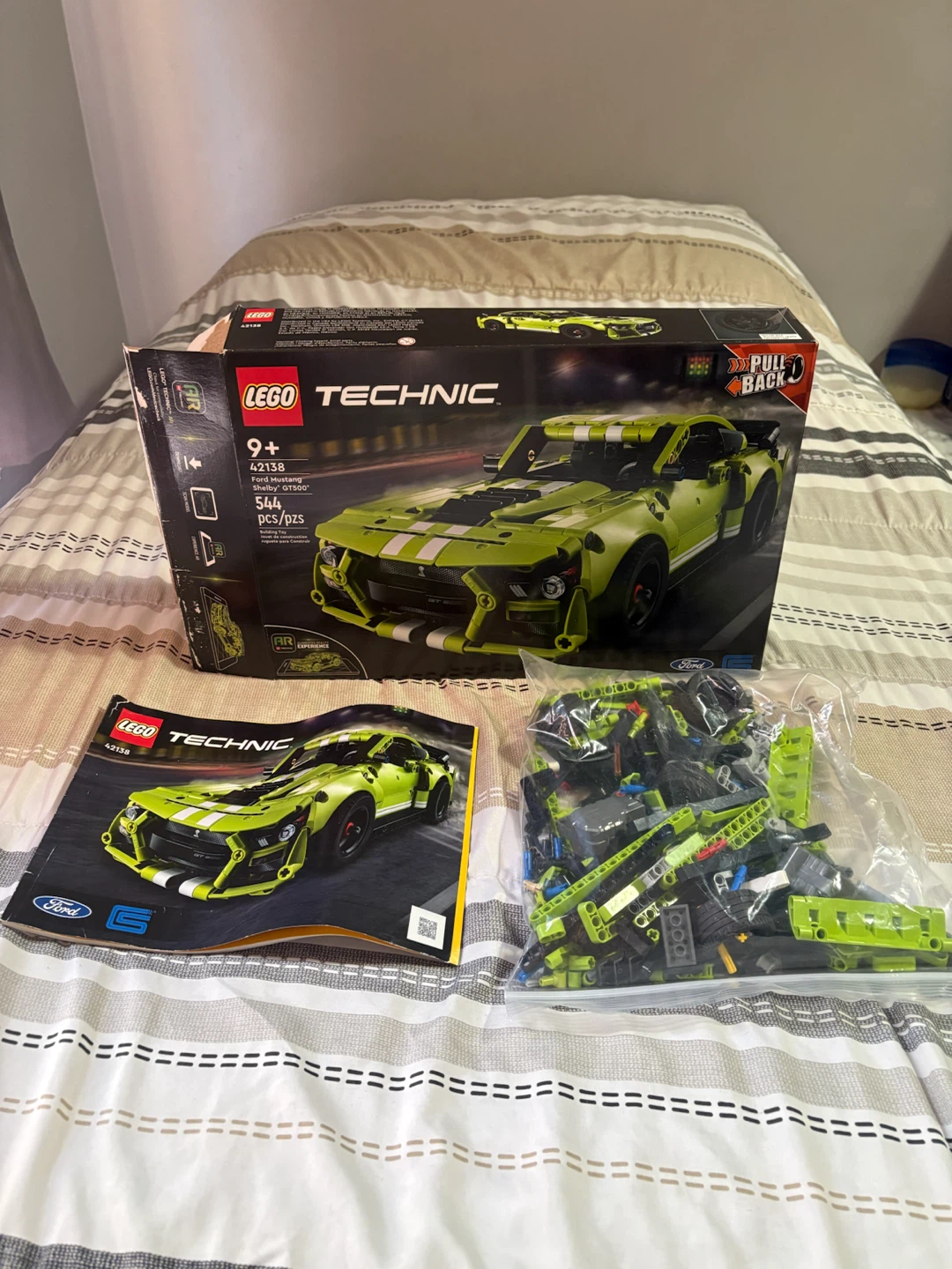 LEGO Technic Bugatti Bolide Agile Blue 42162 - photo 5
