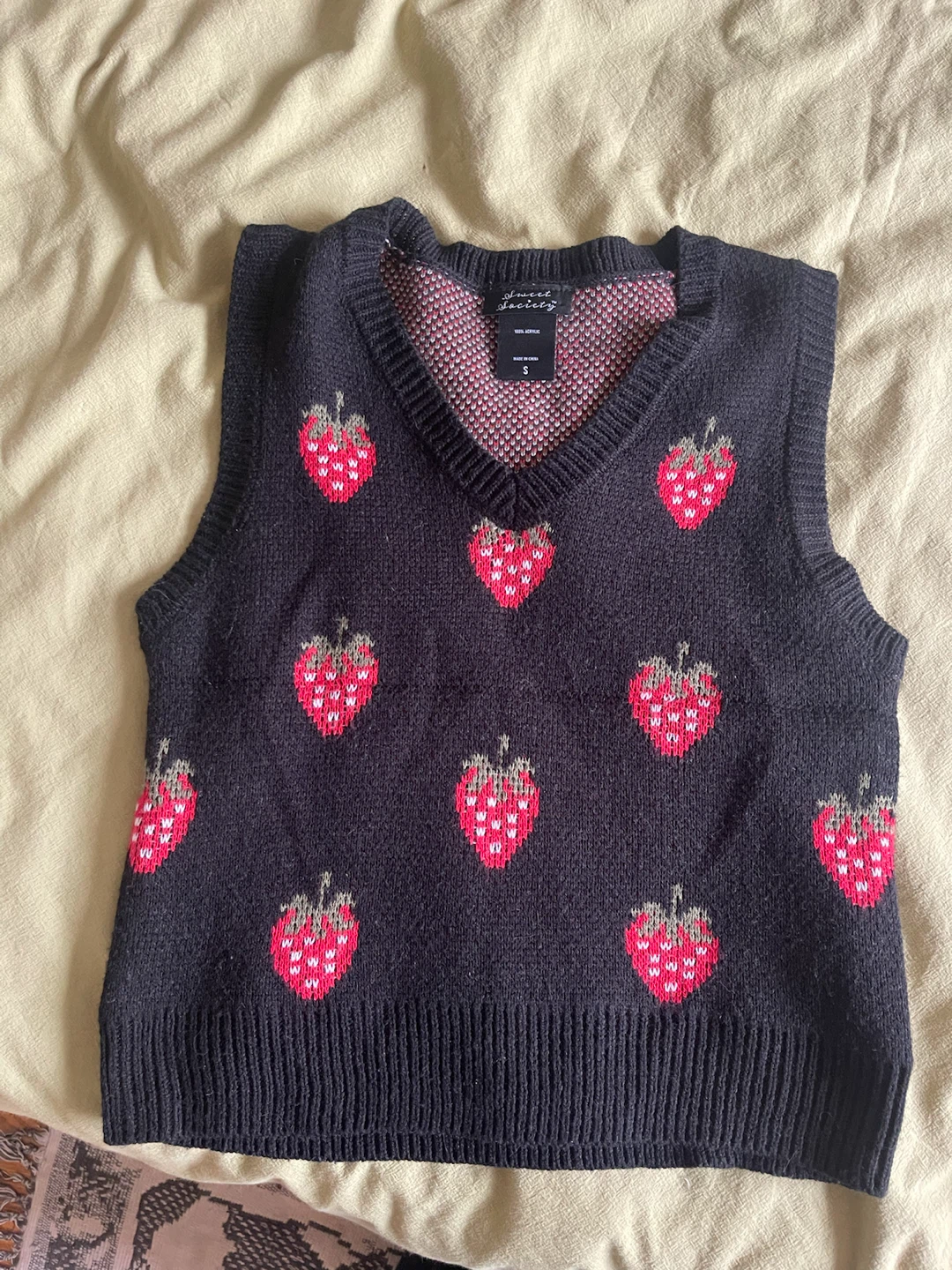 Knit vest