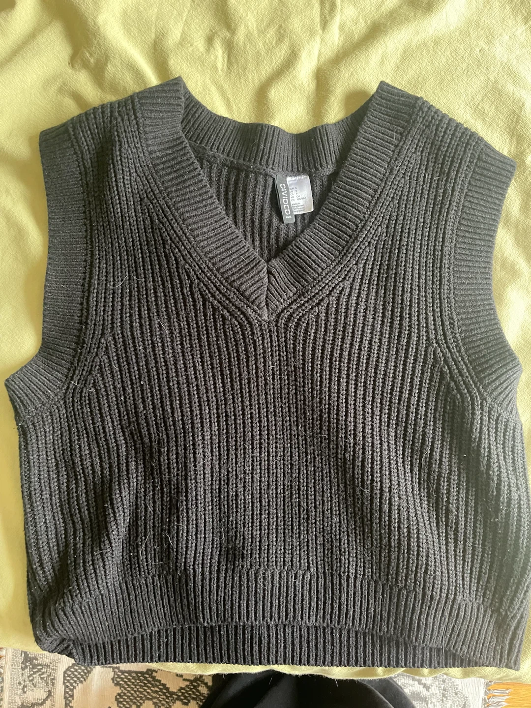 Knit vest