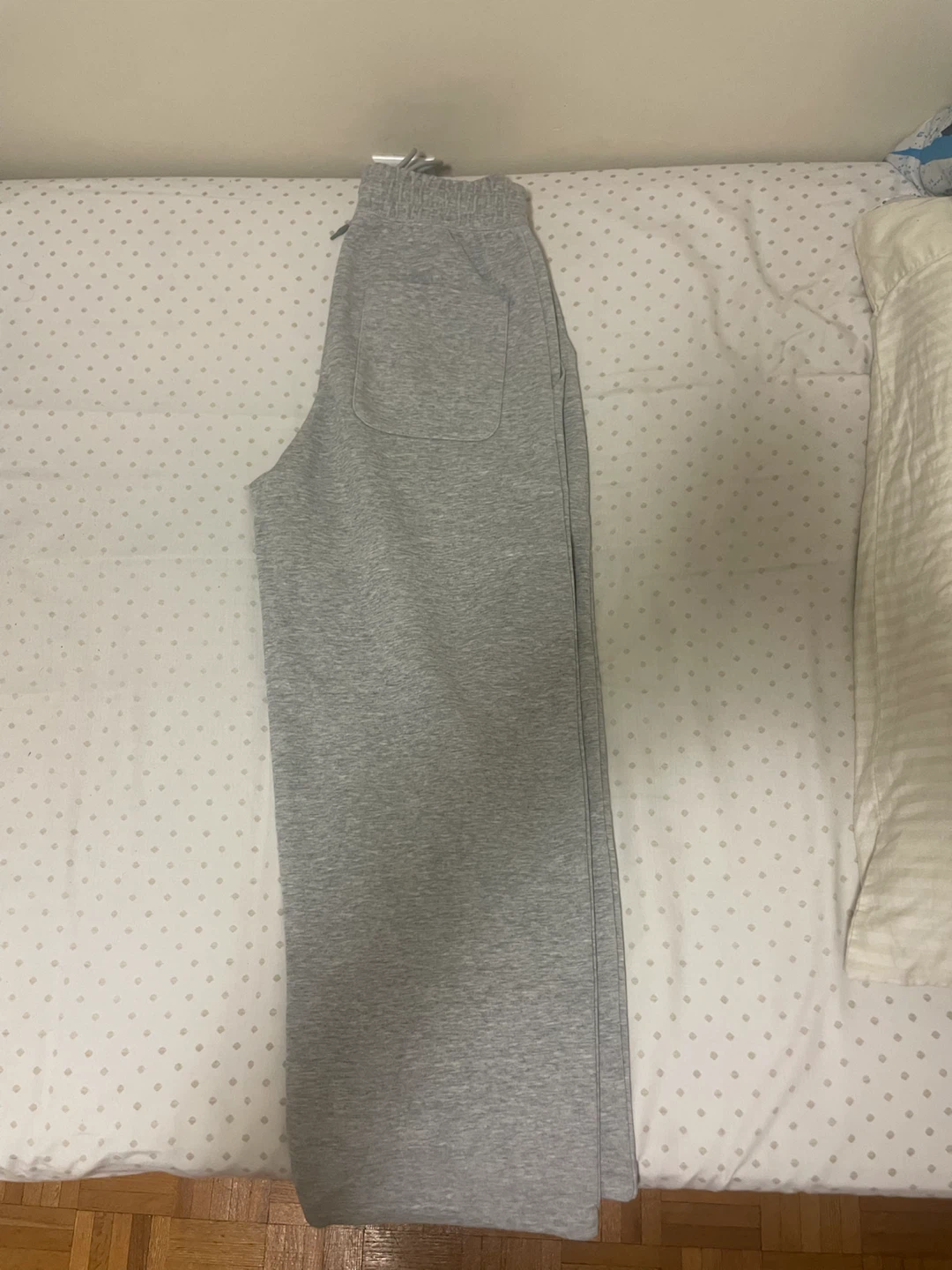 Uni Qlo Grey Sweatpants