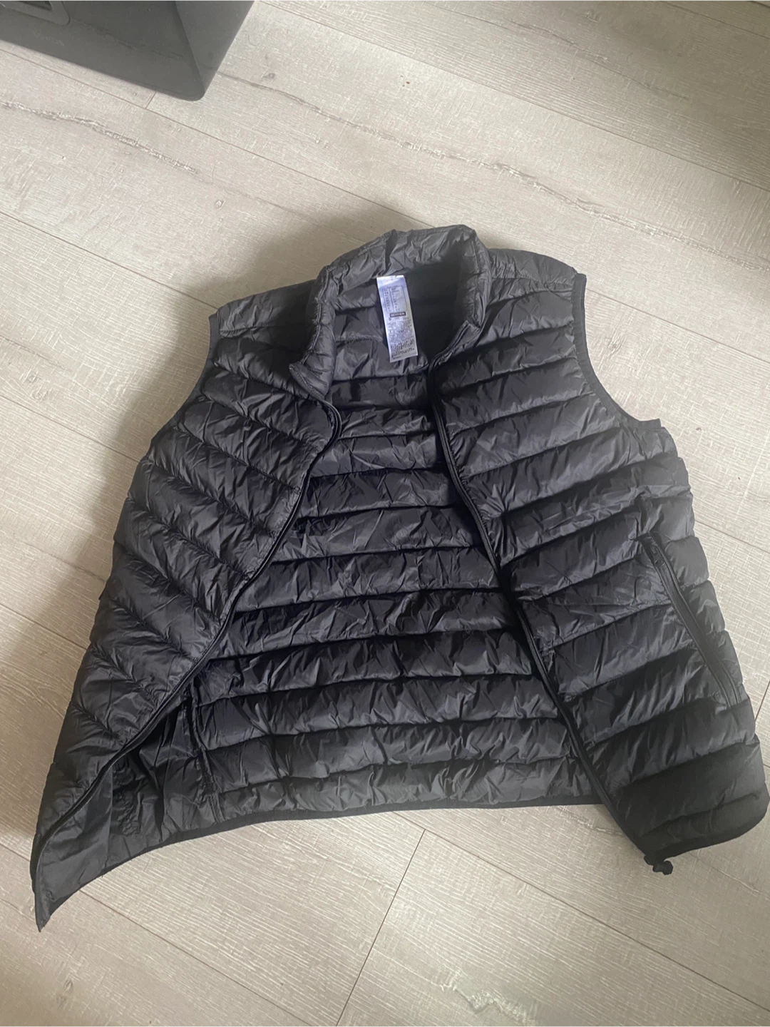 Decathlon Puffer Vest - Black - Size S - photo 2