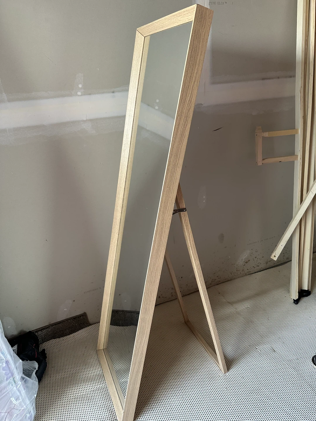 Full-Length Standing Mirror – Natural Wood Frame - photo 3