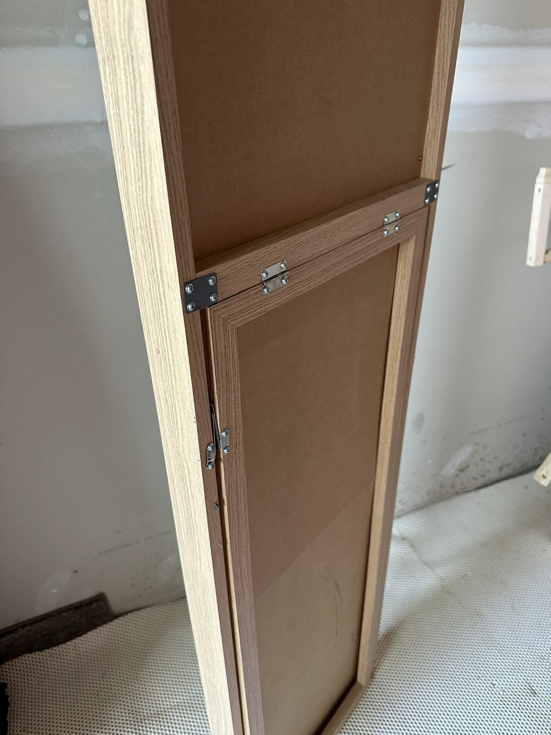 Full-Length Standing Mirror – Natural Wood Frame - photo 4