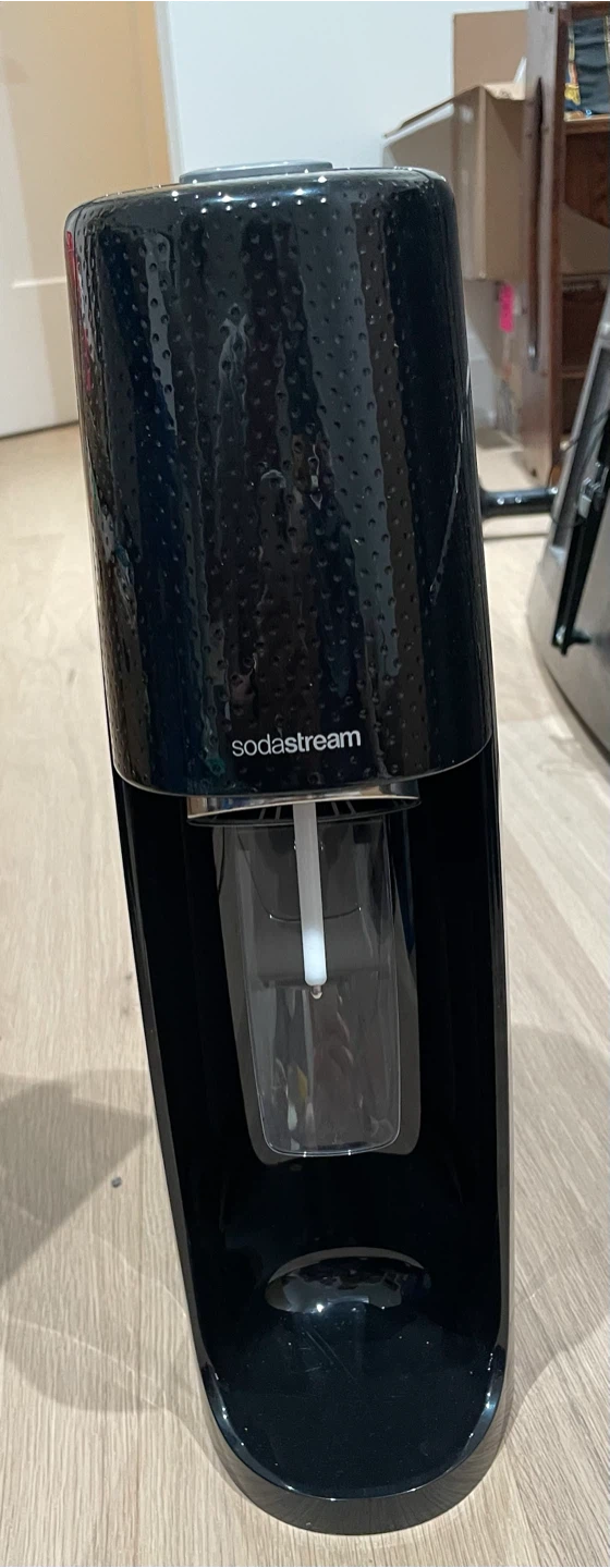 SodaStream Fizzi Sparkling Water Maker - photo 5