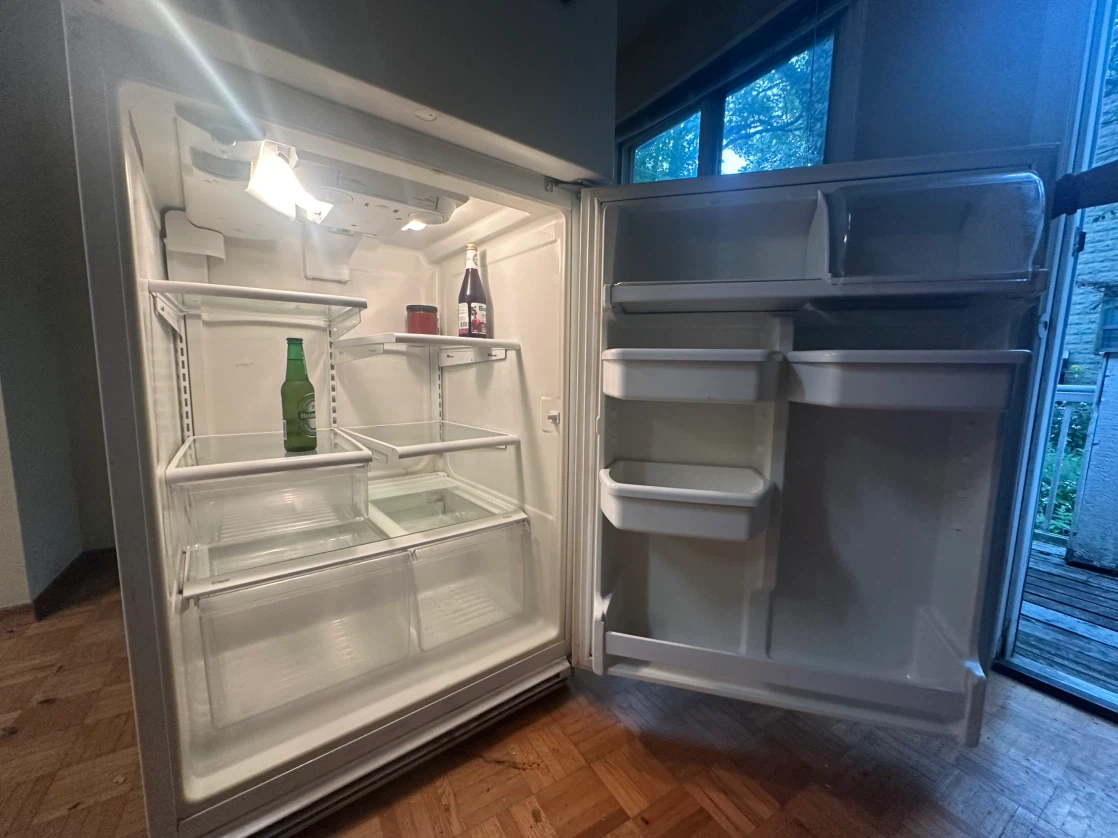 Whirlpool Refrigerator - photo 2