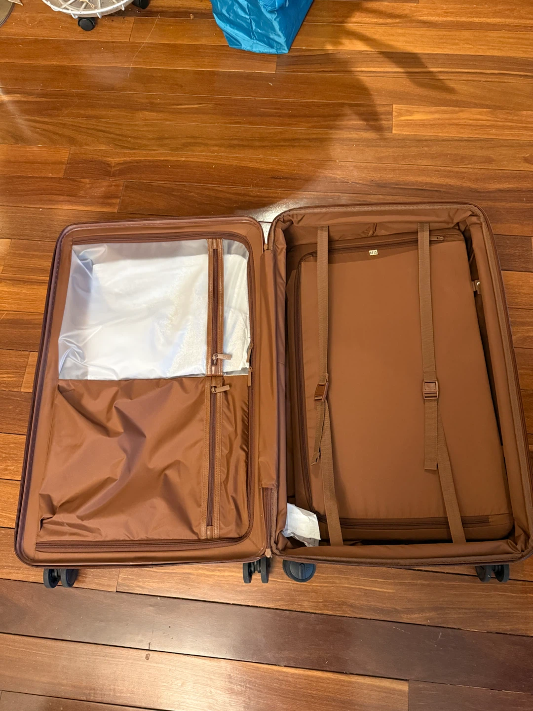 BEIS The Large Check-In Roller Luggage in Maple - photo 2