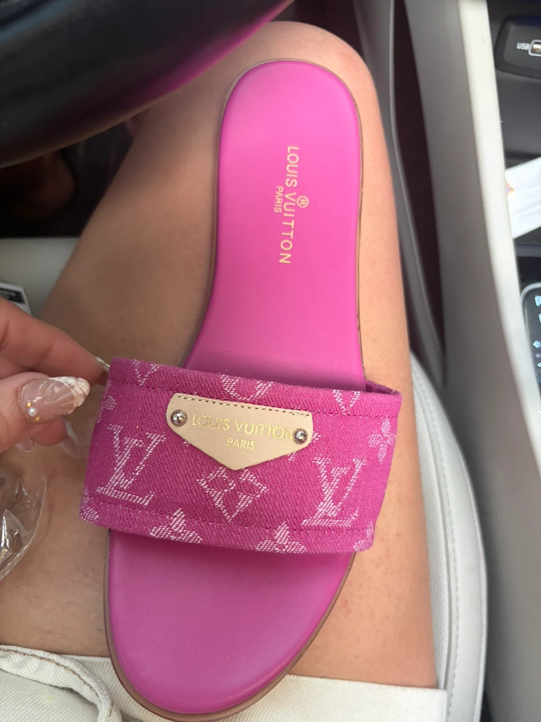 Louis Vuitton Pink Slides