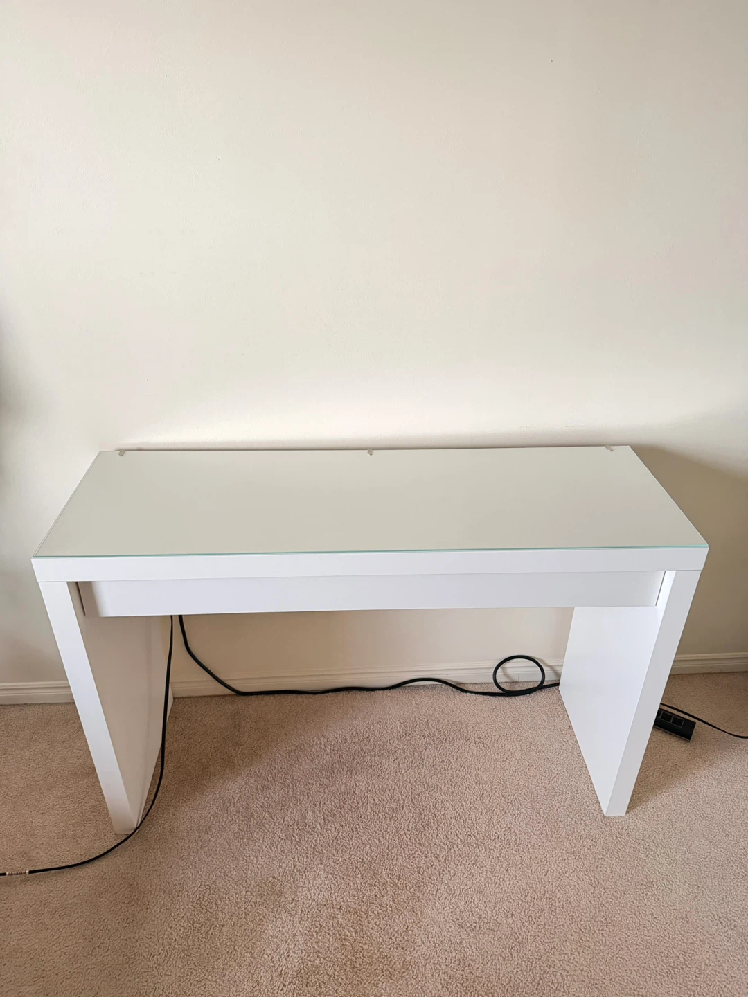 IKEA MALM Dressing Table – White High Gloss
