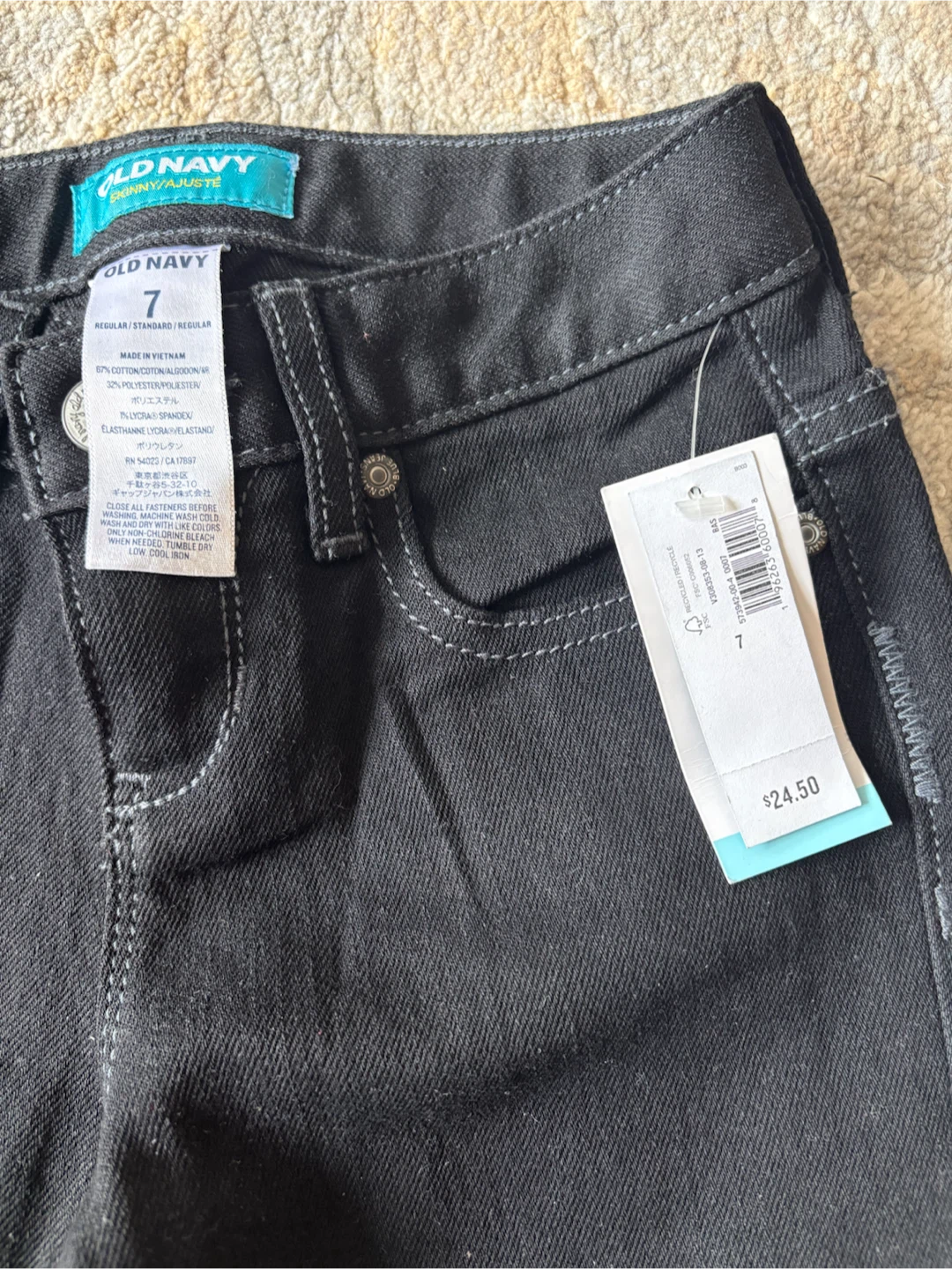 Old Navy Black Denim Jeans Kids Size 7 - photo 3