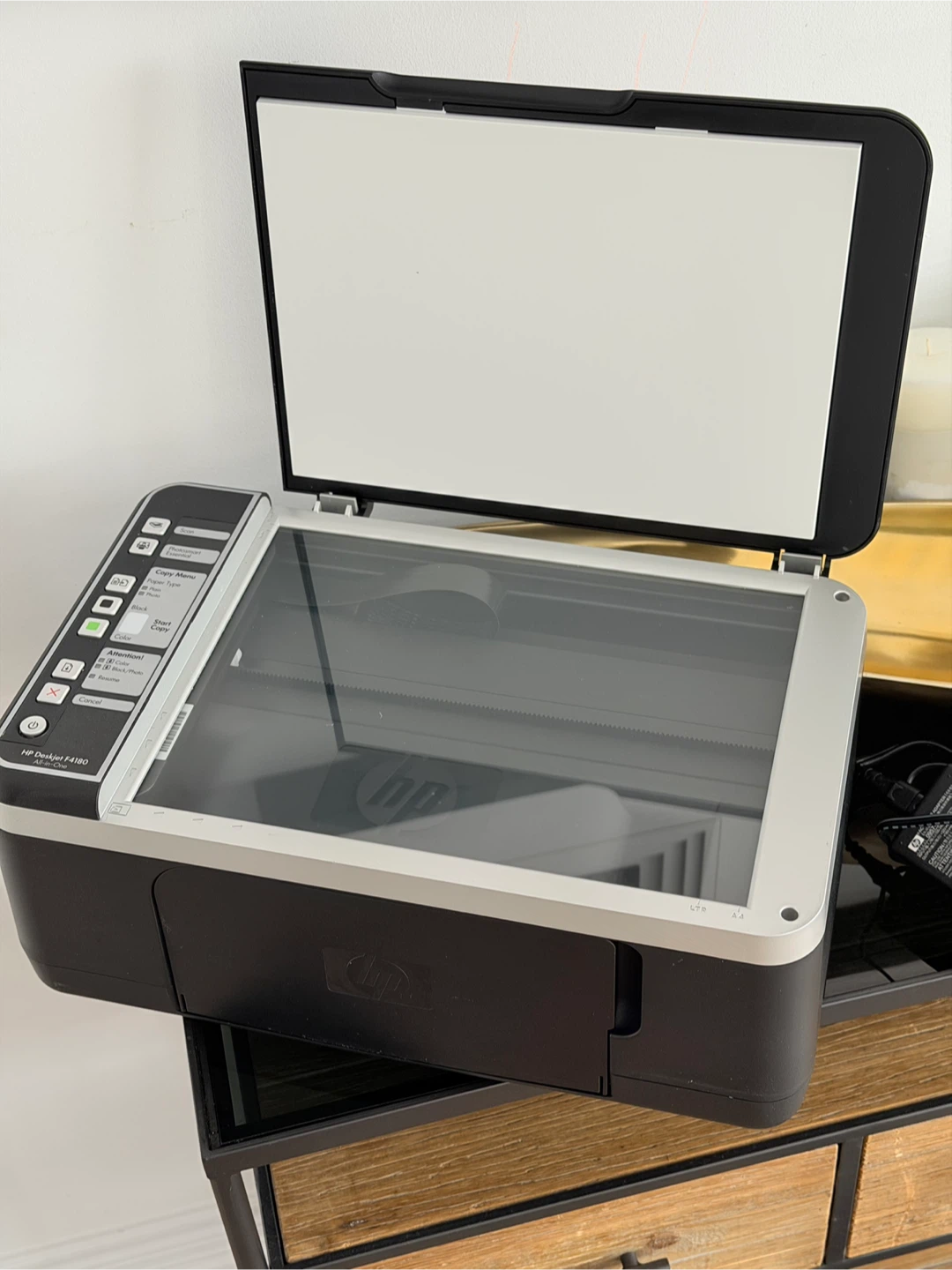 HP Deskjet F4100 All-in-One Printer - photo 2