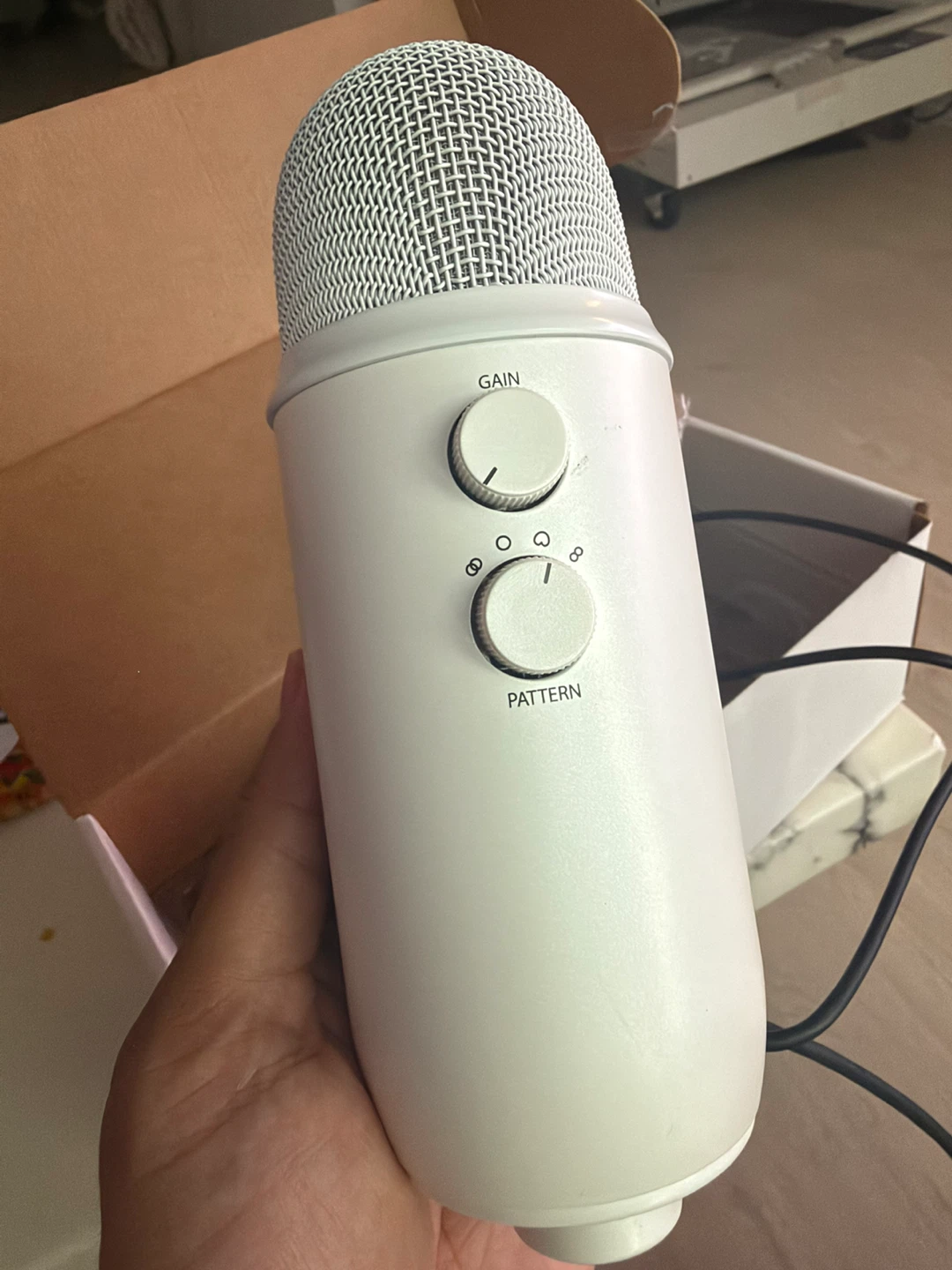 Yeti Multi-Pattern USB Microphone with Blue Voice - photo 2