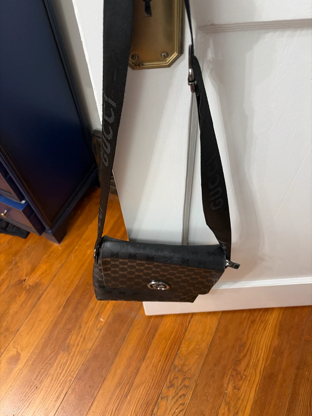 Gucci Black Monogram Crossbody Bag - photo 2