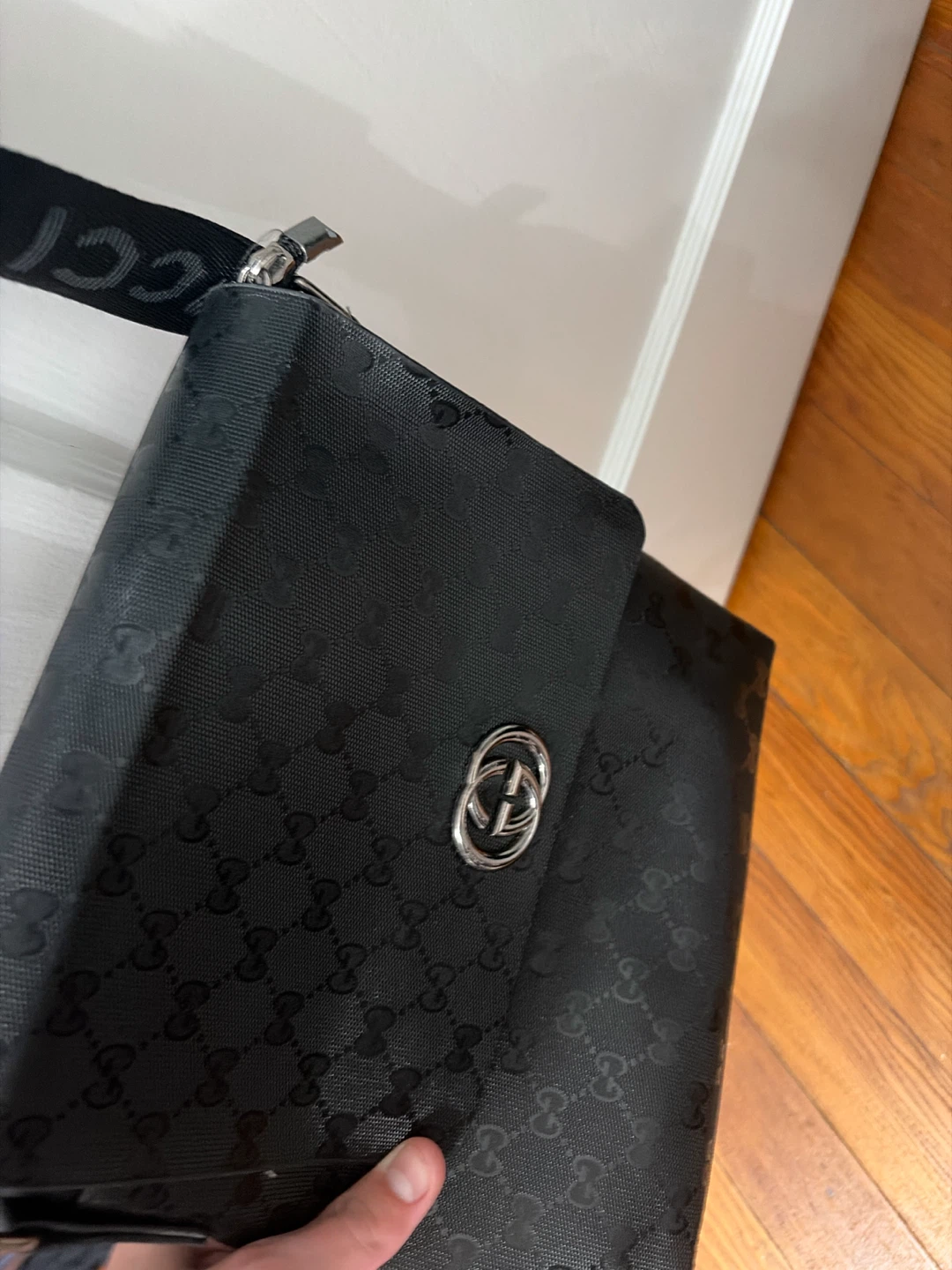 Gucci Black Monogram Crossbody Bag - photo 3