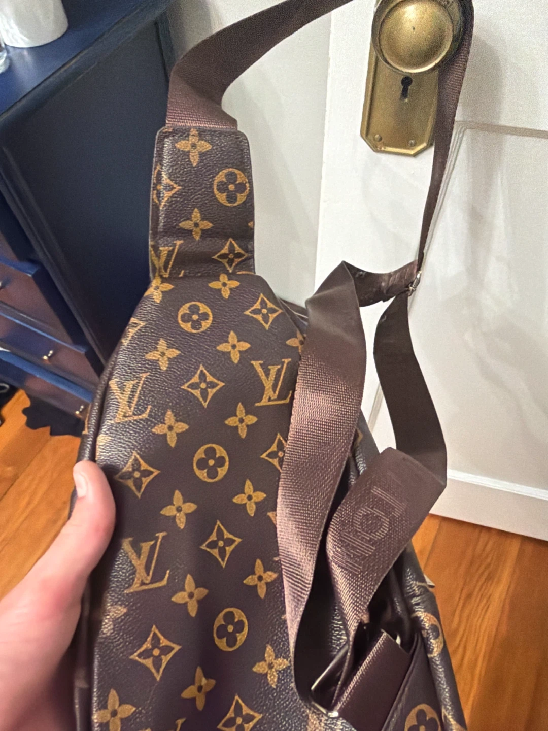 Louis Vuitton Monogram Sling Bag - photo 2