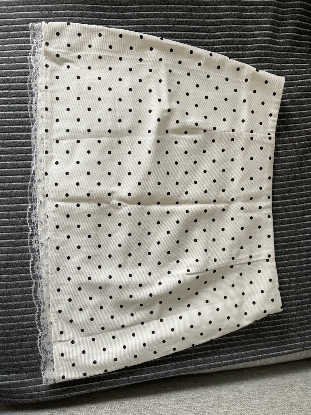 Polka dot skirt with lace trim
