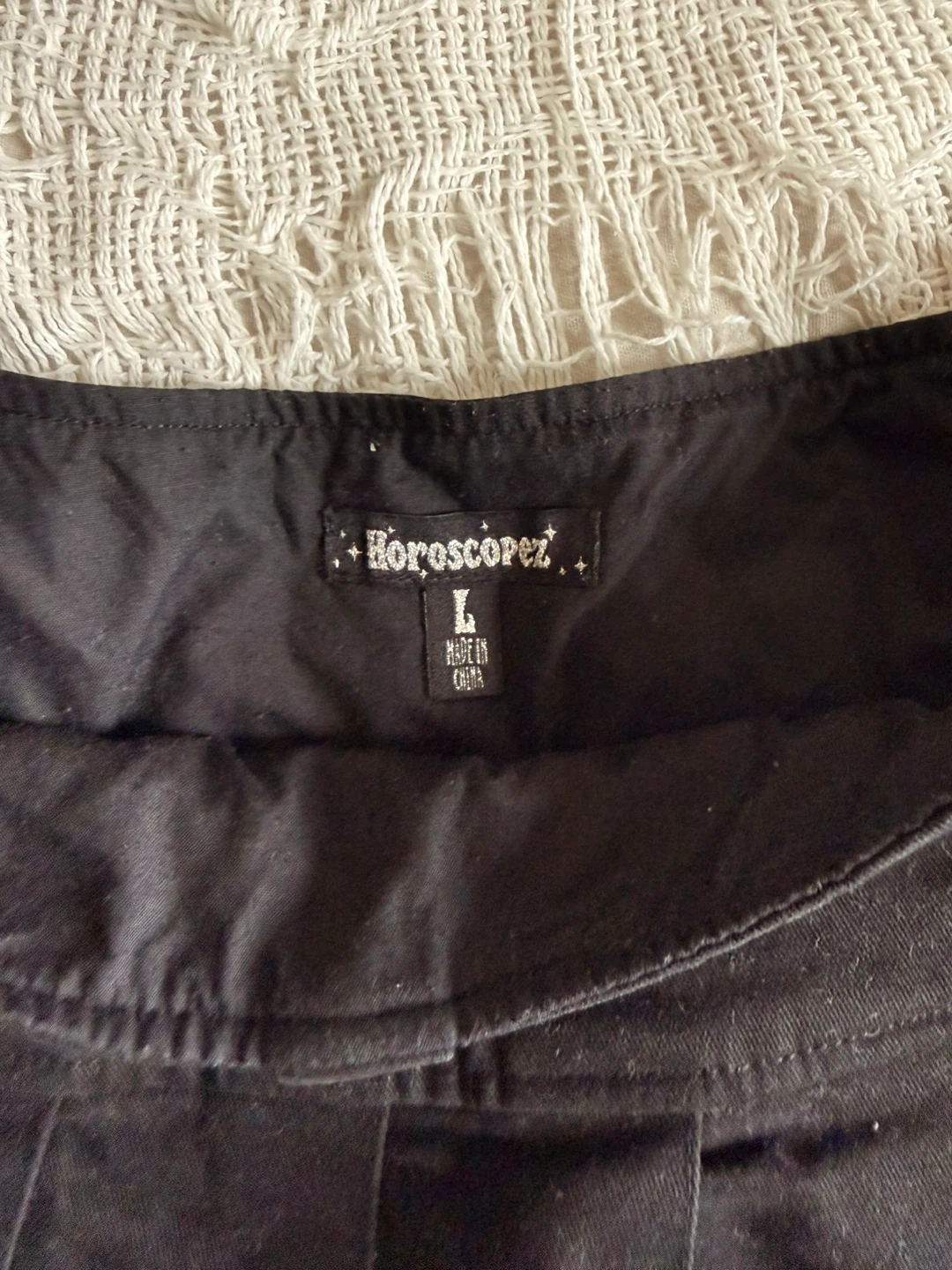 Black Pleated Skirt - Size L (Horoscopez) - photo 3