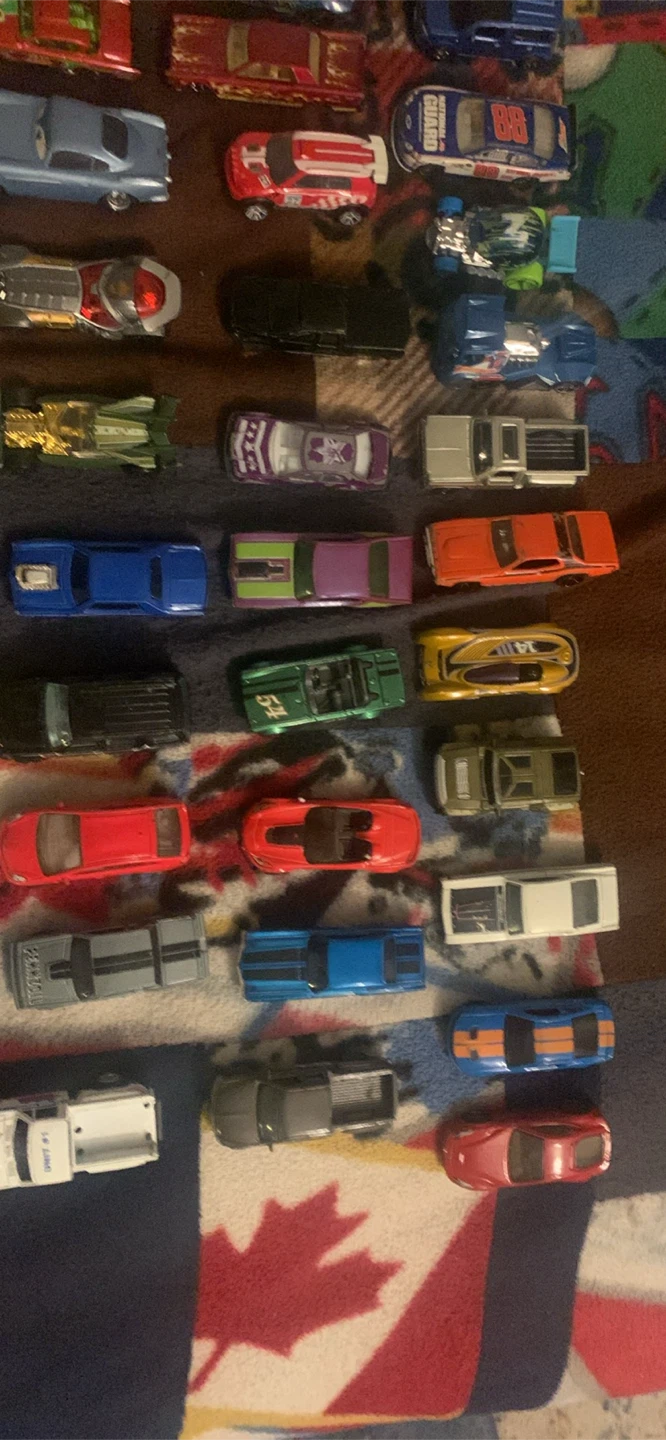Large collection of Hot Wheels toy cars with red carry case - photo 4