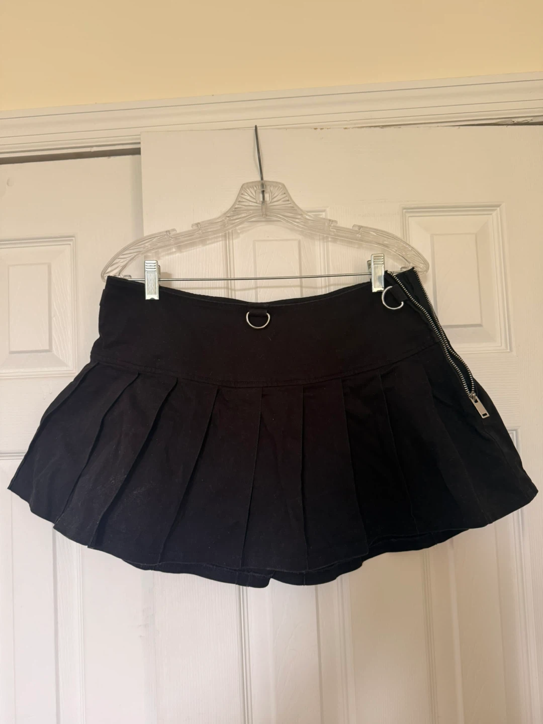 Black Pleated Skirt - Size L (Horoscopez) - photo 4