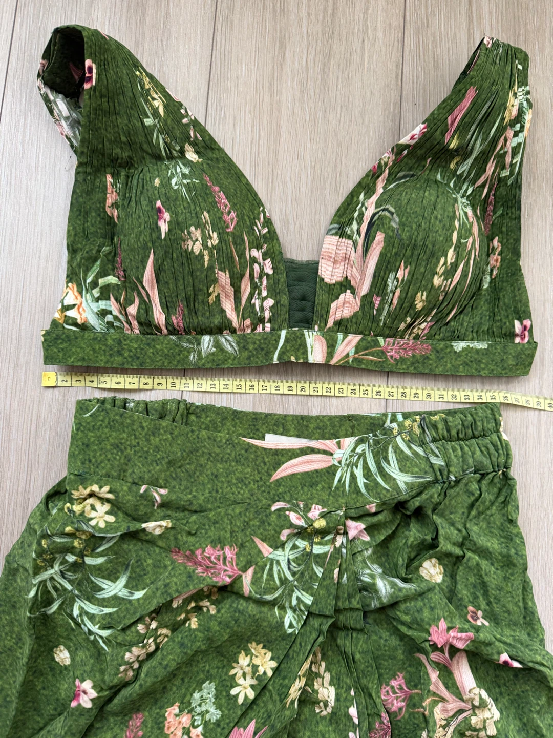 Arpita Mehta Green Floral Pleated Co-ord Set - photo 3