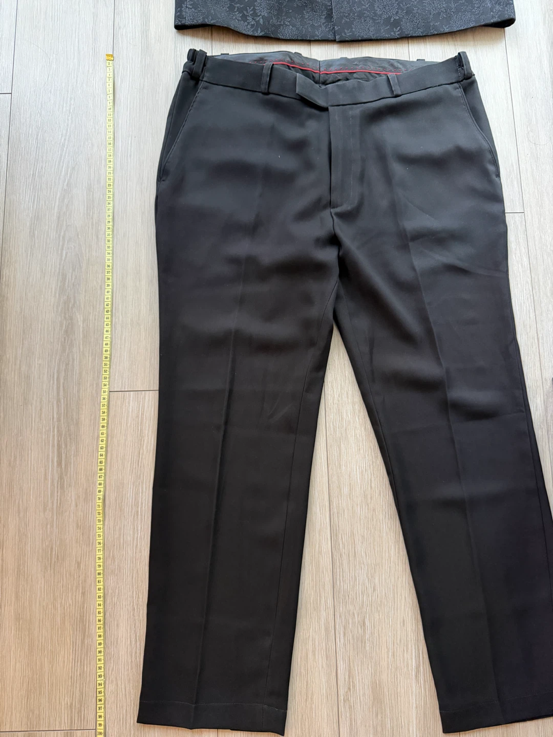 Men Black Floral Bandhgala Suit Set - photo 2