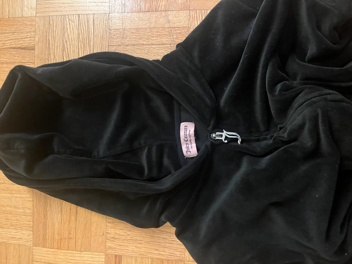 Juicy Couture Black Velour Hoodie - photo 3