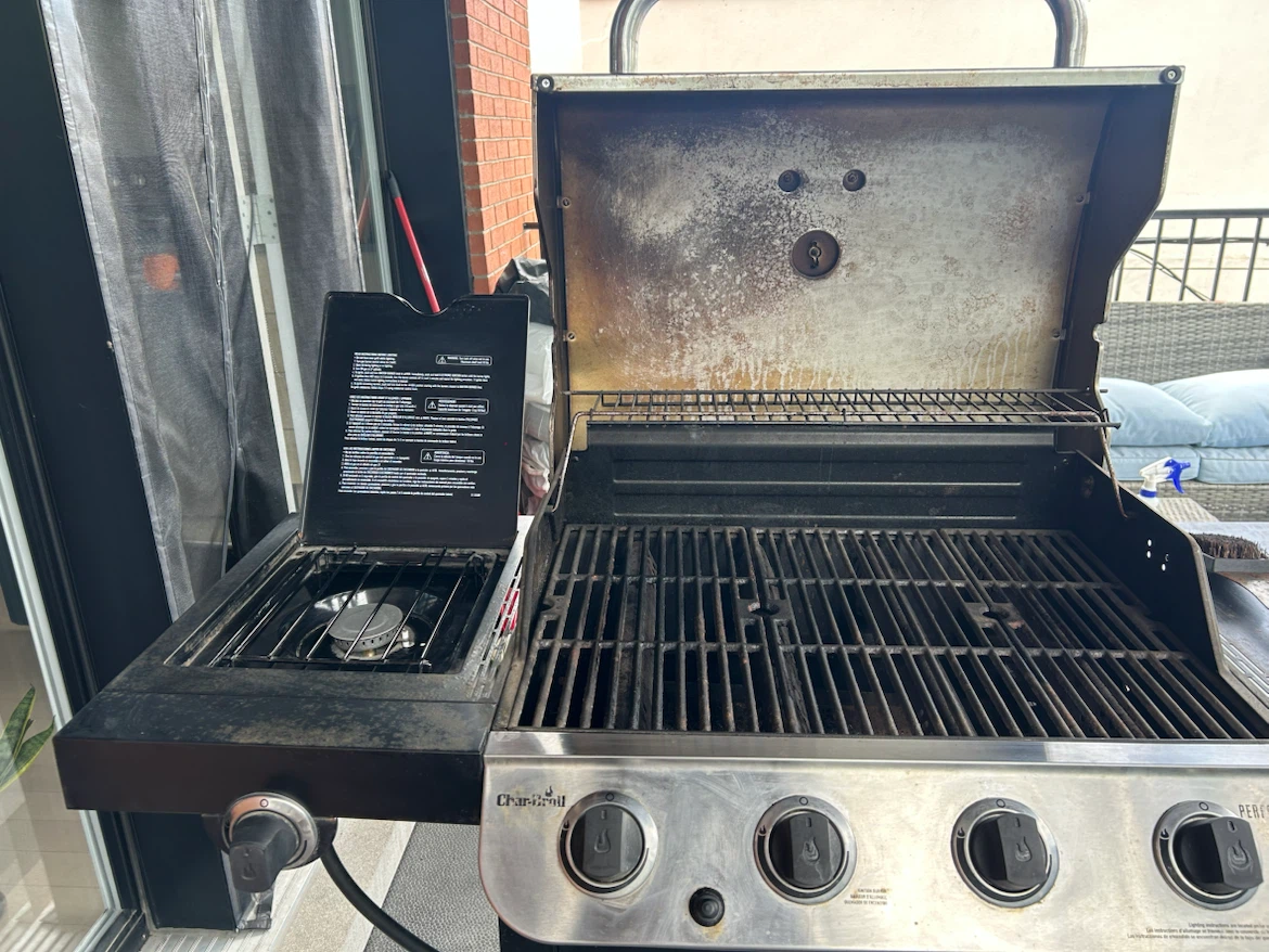 Char-Broil Performance 4-Burner Propane BBQ - photo 2