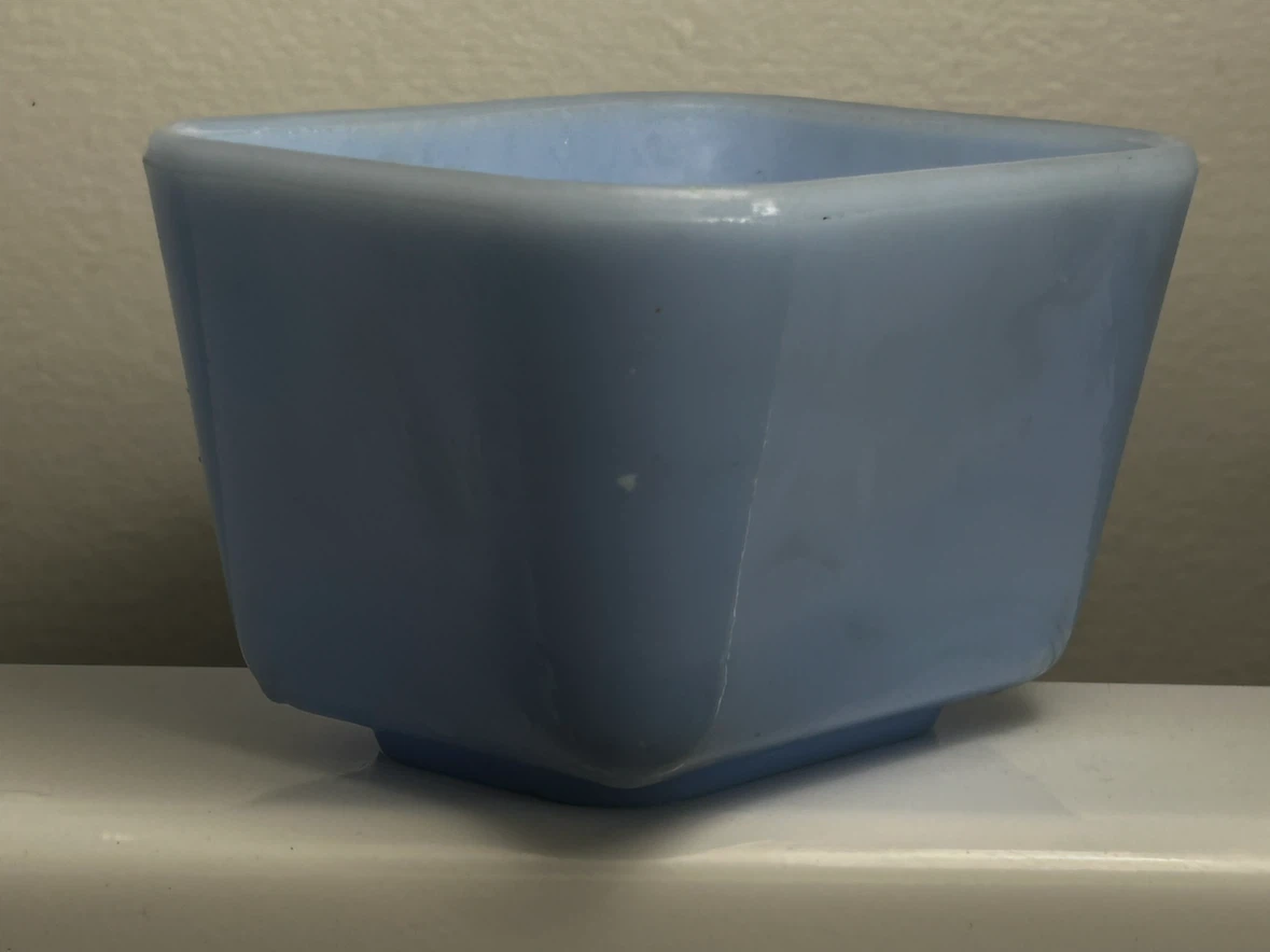 Delphite pyrex 501 Refrigerator Dish - photo 2