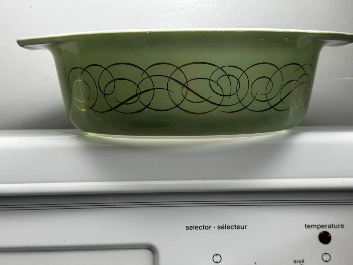 vintage green scroll 043 casserole dish