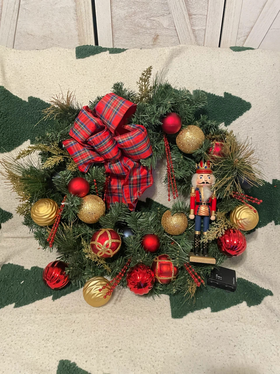 Lighted Nutcracker Christmas Wreath with Nutcracker