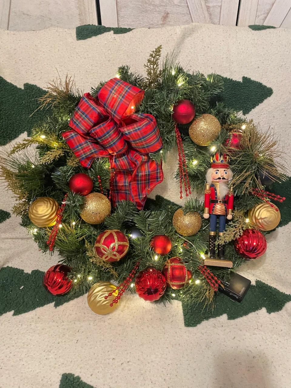 Lighted Nutcracker Christmas Wreath with Nutcracker - photo 3