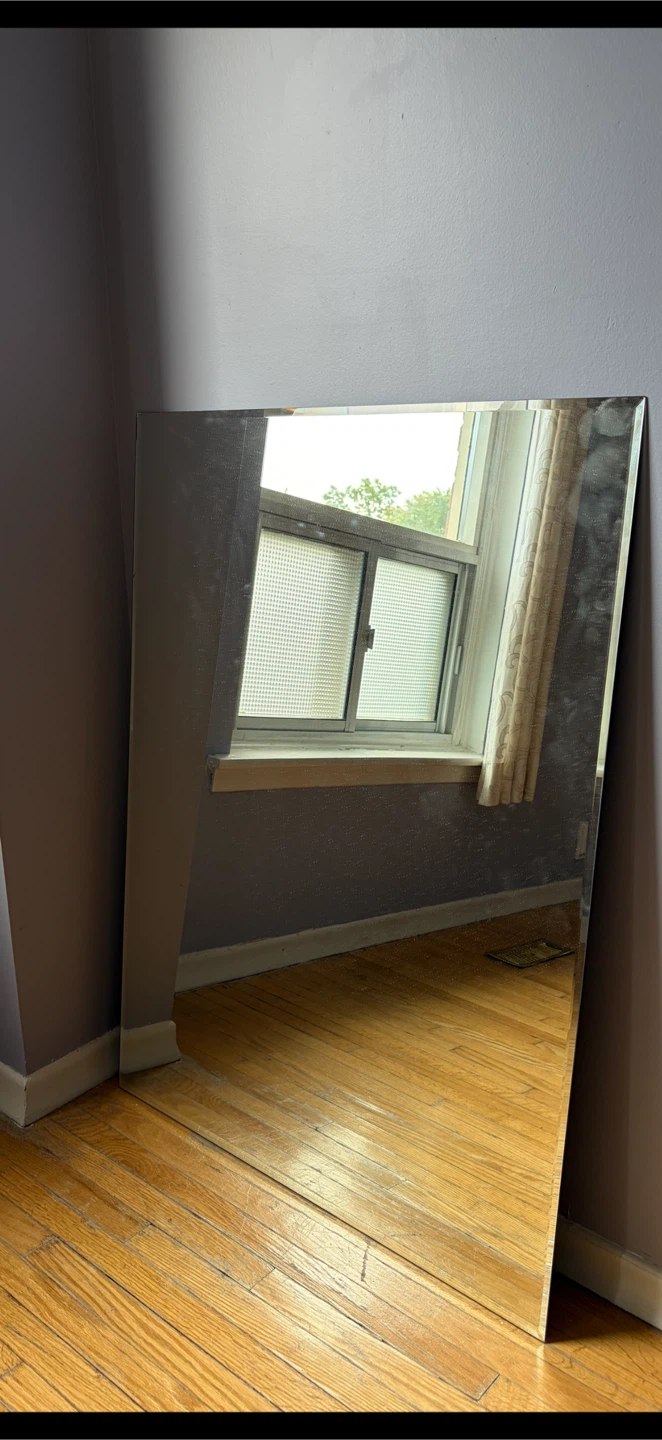 30" x 40" Large Wall Mirror Full-Length Mirror – Excellent - photo 2
