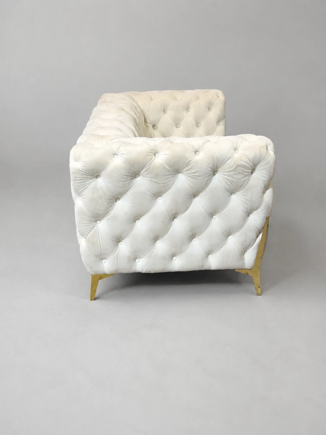Elegant Cream Velvet Tufted Loveseat - photo 3
