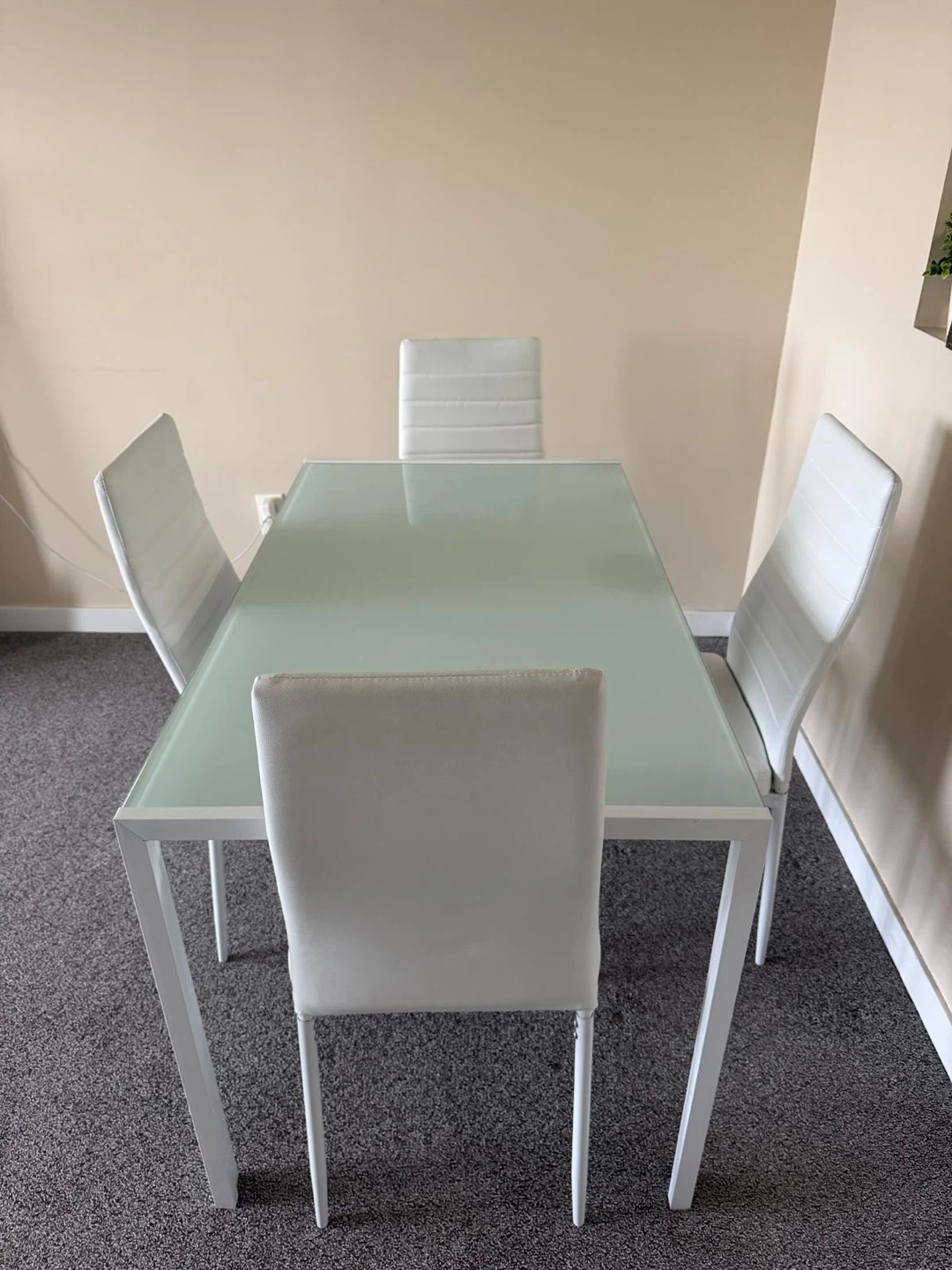 Modern White Dining Table Set - photo 3