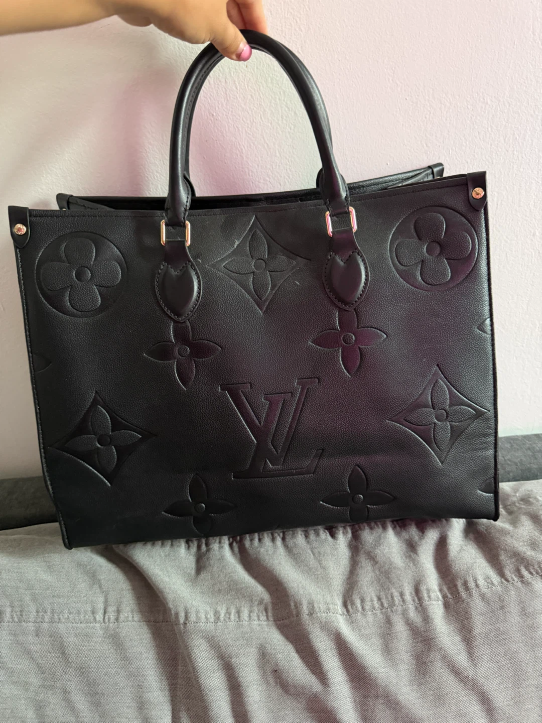 Louis Vuitton OnTheGo MM Tote