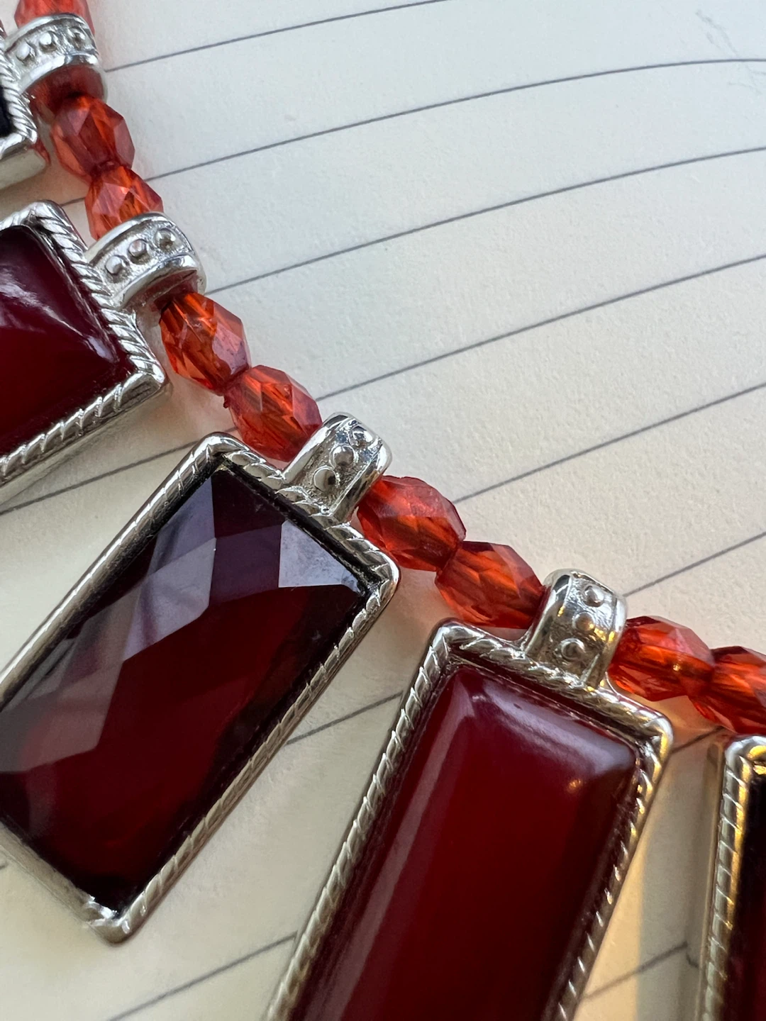 Vintage-Style Statement Necklace - photo 3