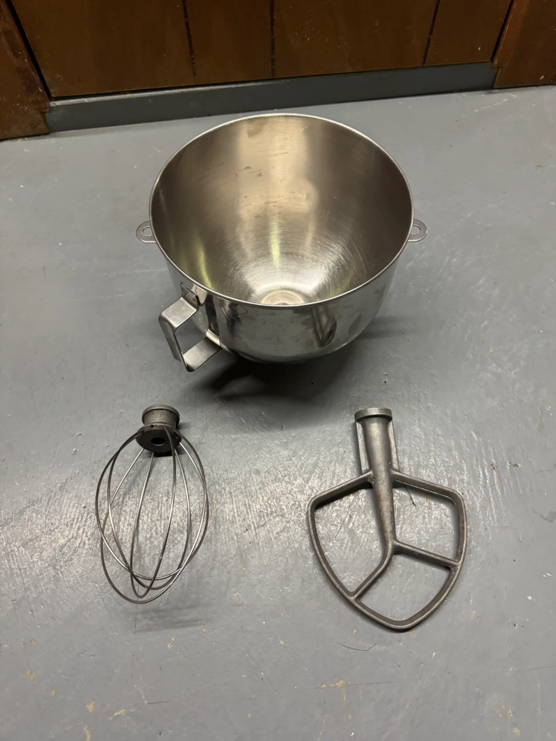 KitchenAid 5-Qt Mixer Bowl + Attachments