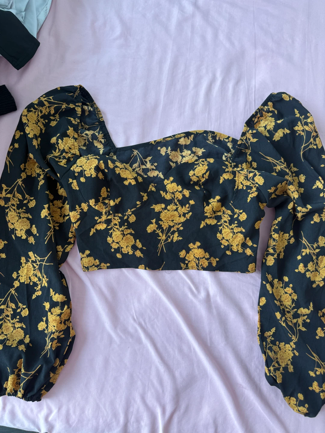 Black Floral Puff Sleeve Crop Top