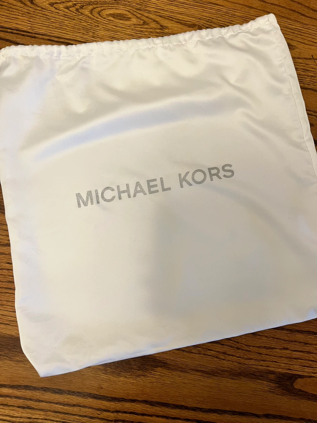 Michael Kors Taupe Leather Handbag - photo 2