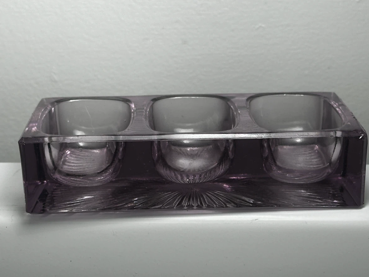 Sengbusch pressed glass triple inkwell base no 300 - photo 3