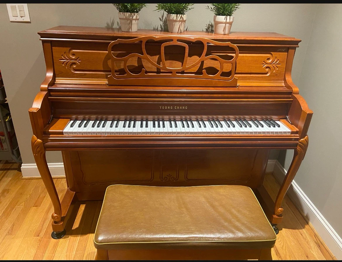 Young Chang Upright Piano - photo 2