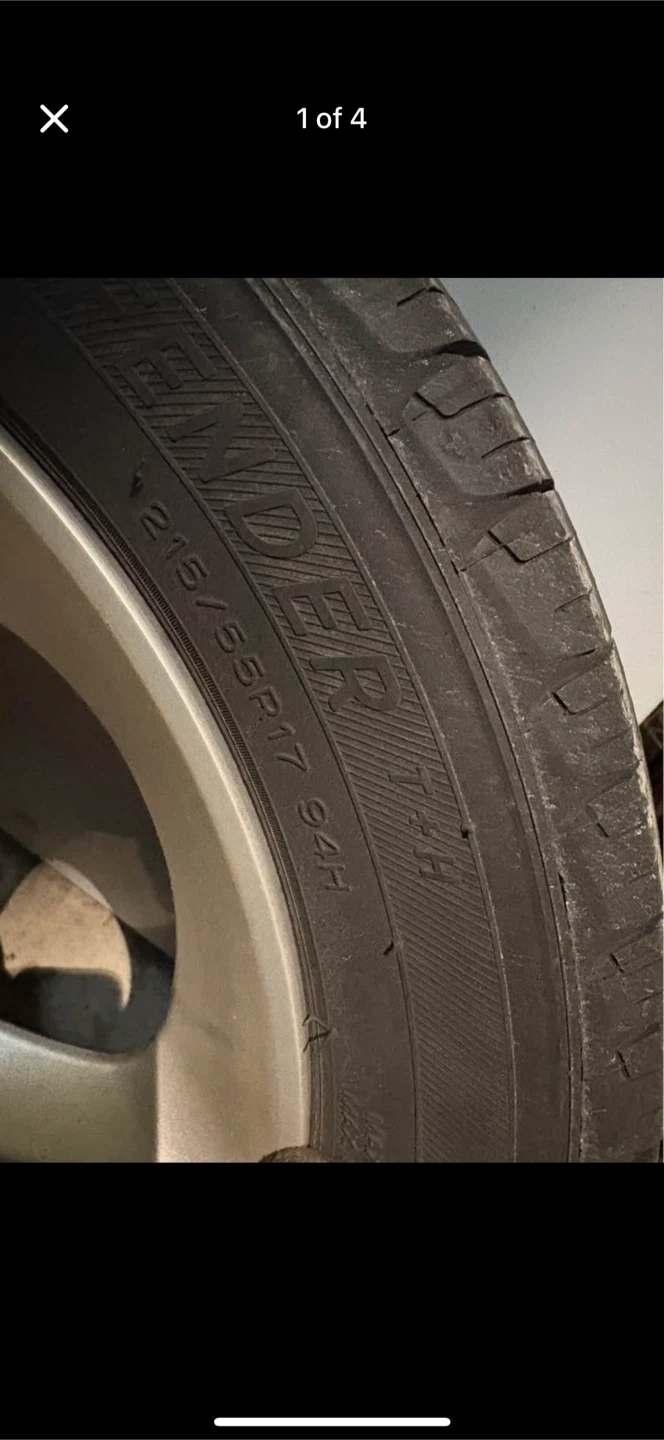 Set of 4 Michelin Tires w/ rims 215/55R17 - photo 4