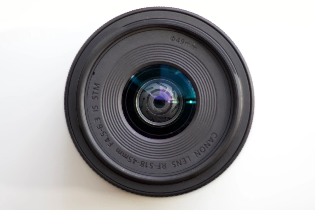 Canon RF-S 18-45mm F4.5-6.3 IS STM Lens - photo 2