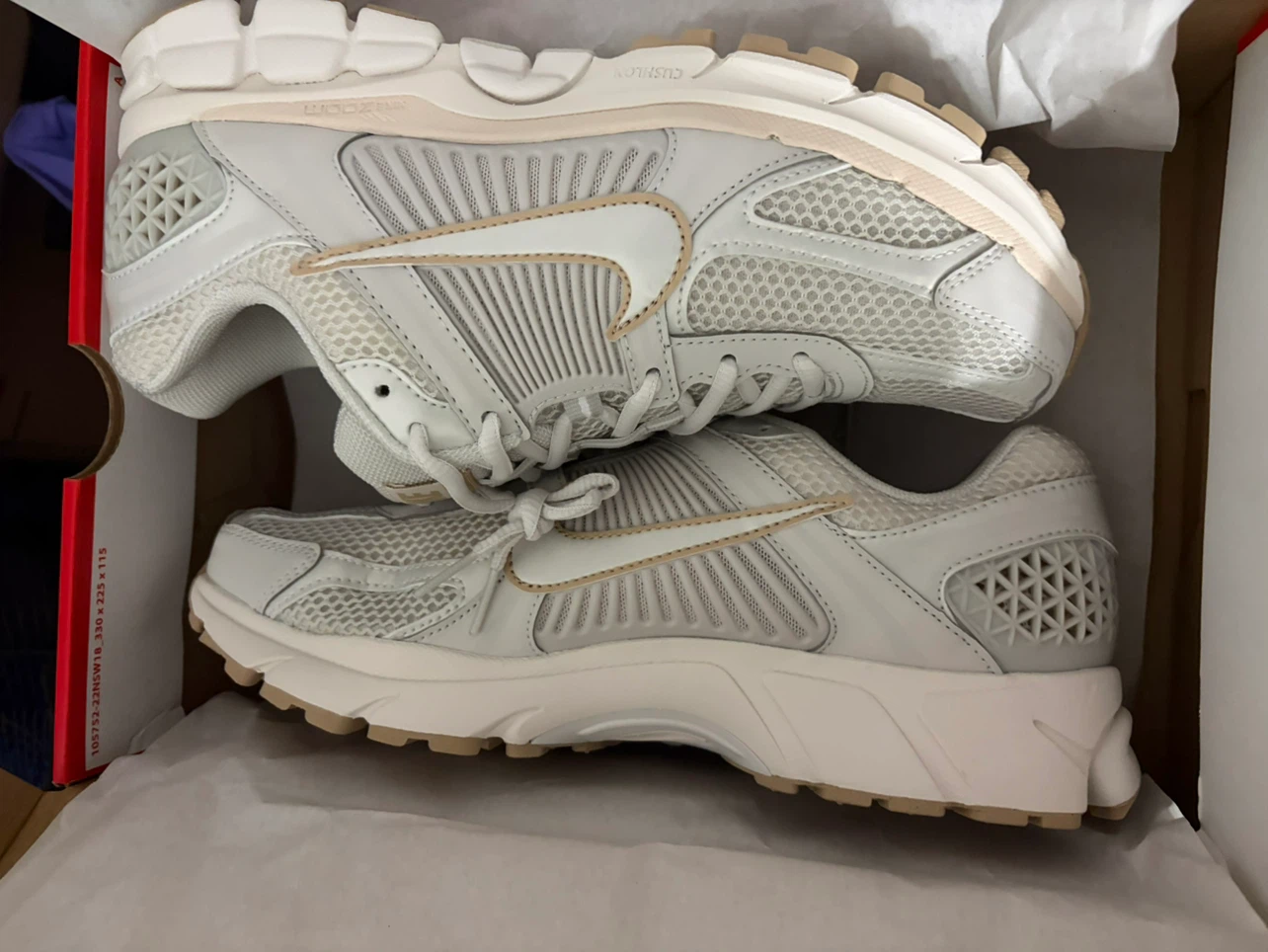 Nike Zoom Vomero 5 Women's Shoes - photo 3